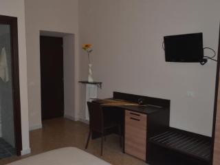 House In Domus Romana