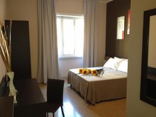 House In Domus Romana 2*